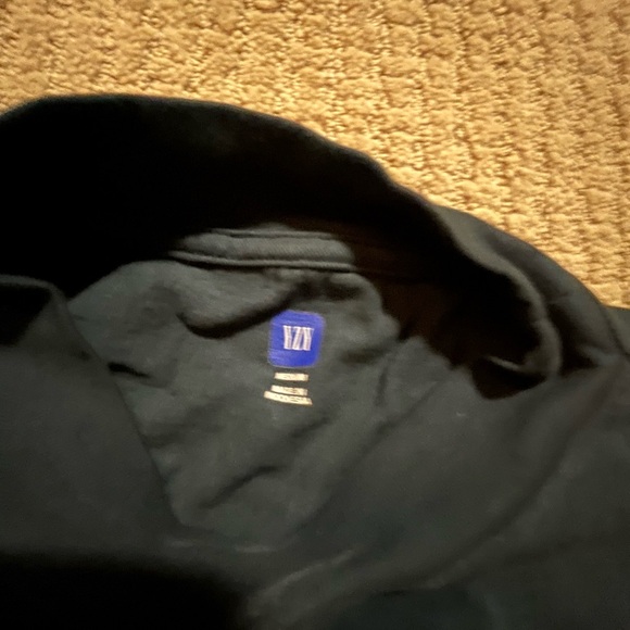 YZY Gap Shirt - Picture 3 of 3